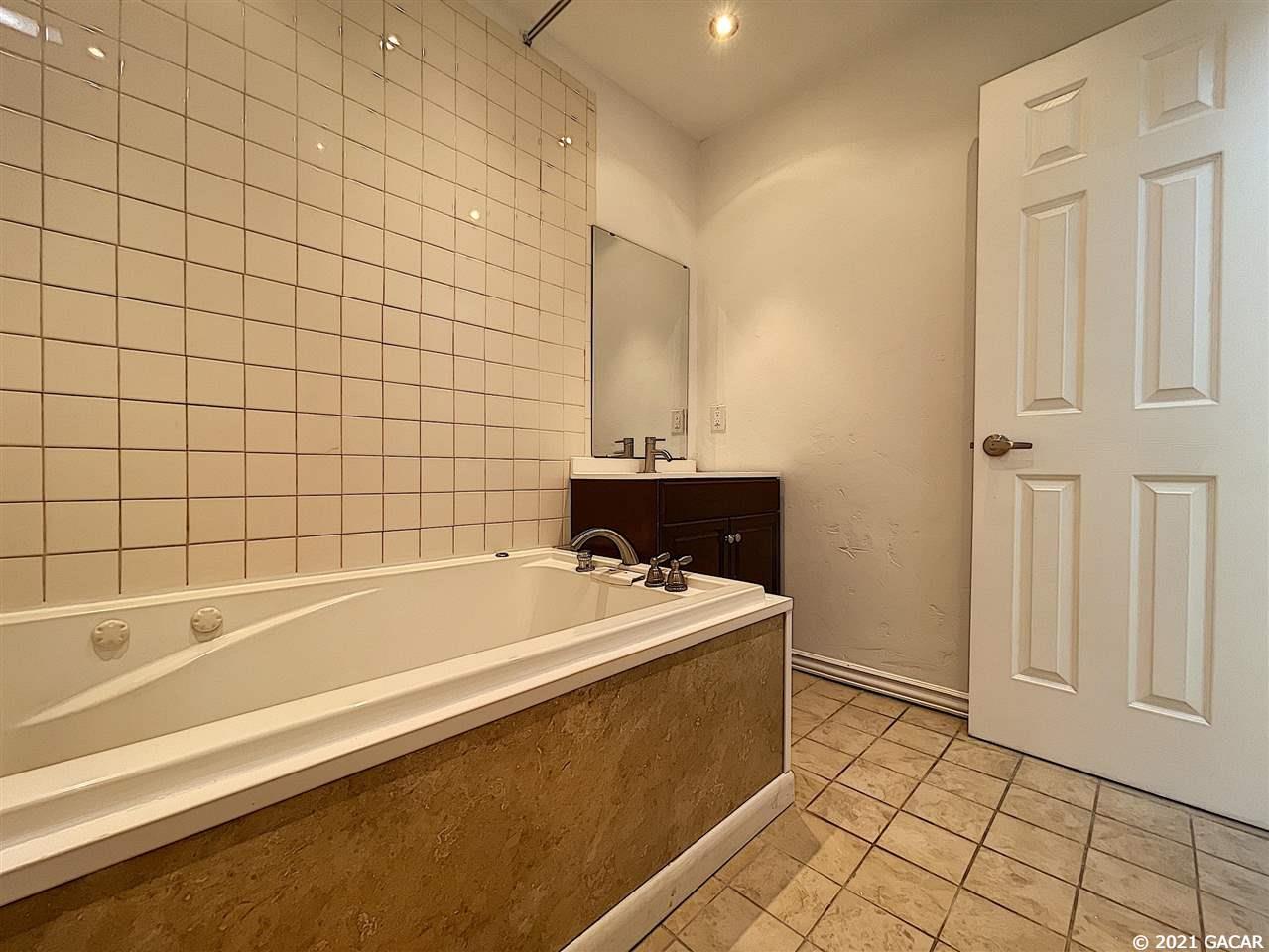 849 Southwest 60 Terrace Gainesville, FL 32607 - Photo 17 of 23 Gallery Image 17