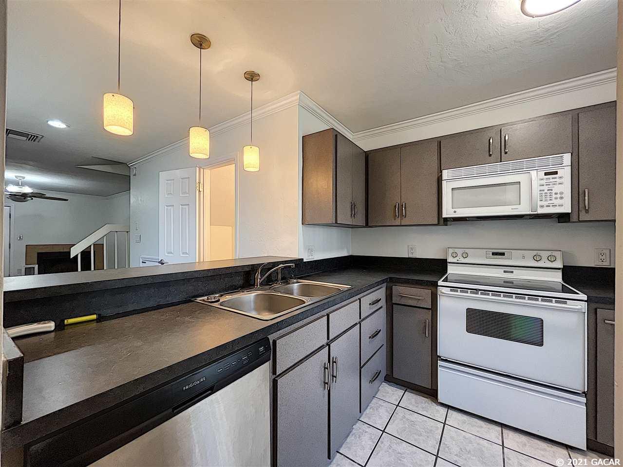 849 Southwest 60 Terrace Gainesville, FL 32607 - Photo 6 of 23 Gallery Image 6