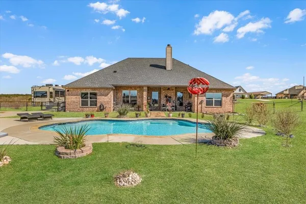 $640,000 | 139 Stanford Lane, Springtown, TX 76082