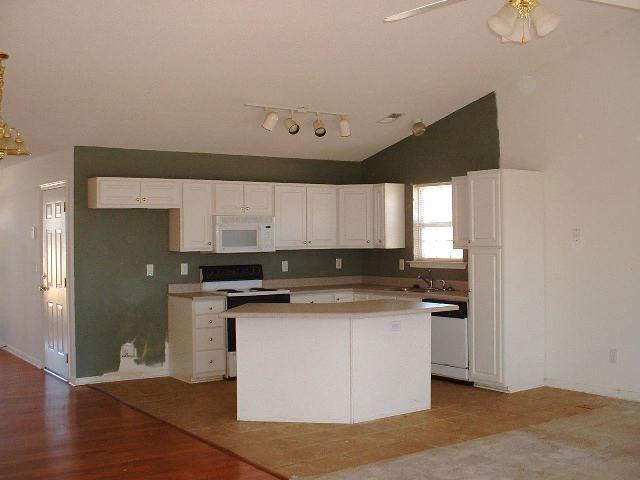 213 High Ridge Court Easley, SC 29642 - Photo 3 of 4 Gallery Image 3