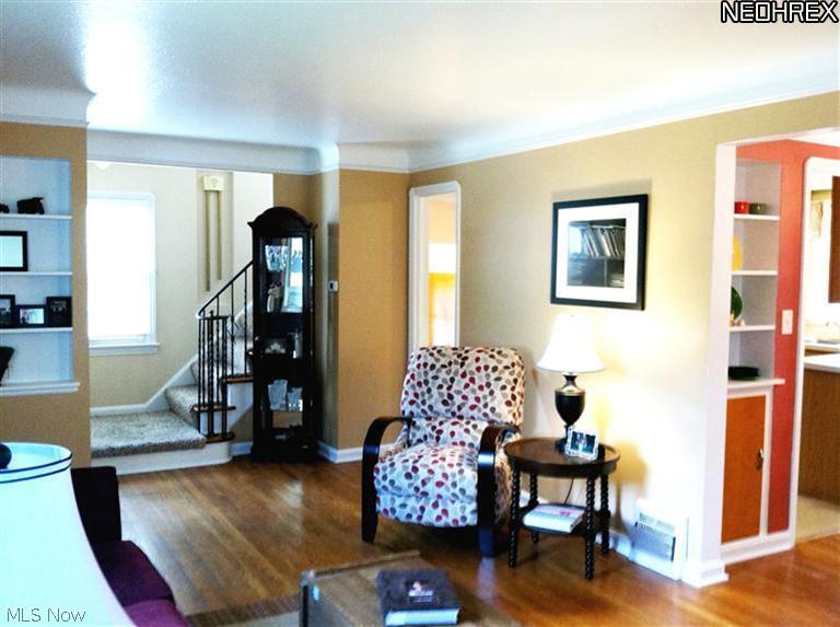 4844 Westbourne Road Cleveland, OH 44124 - Photo 3 of 25 Gallery Image 3