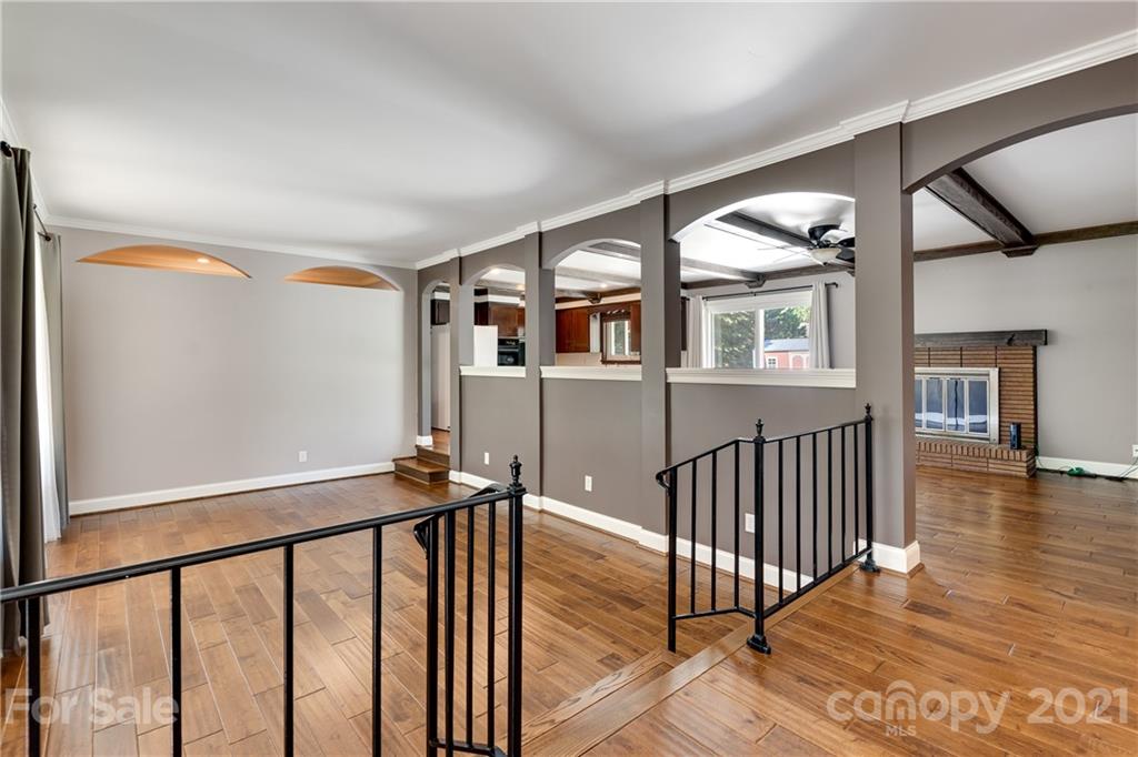 8717 Hood Road Charlotte, NC 28215 - Photo 13 of 27 Gallery Image 13
