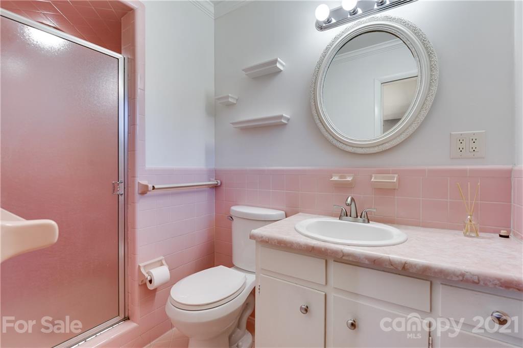 8717 Hood Road Charlotte, NC 28215 - Photo 26 of 27 Gallery Image 26