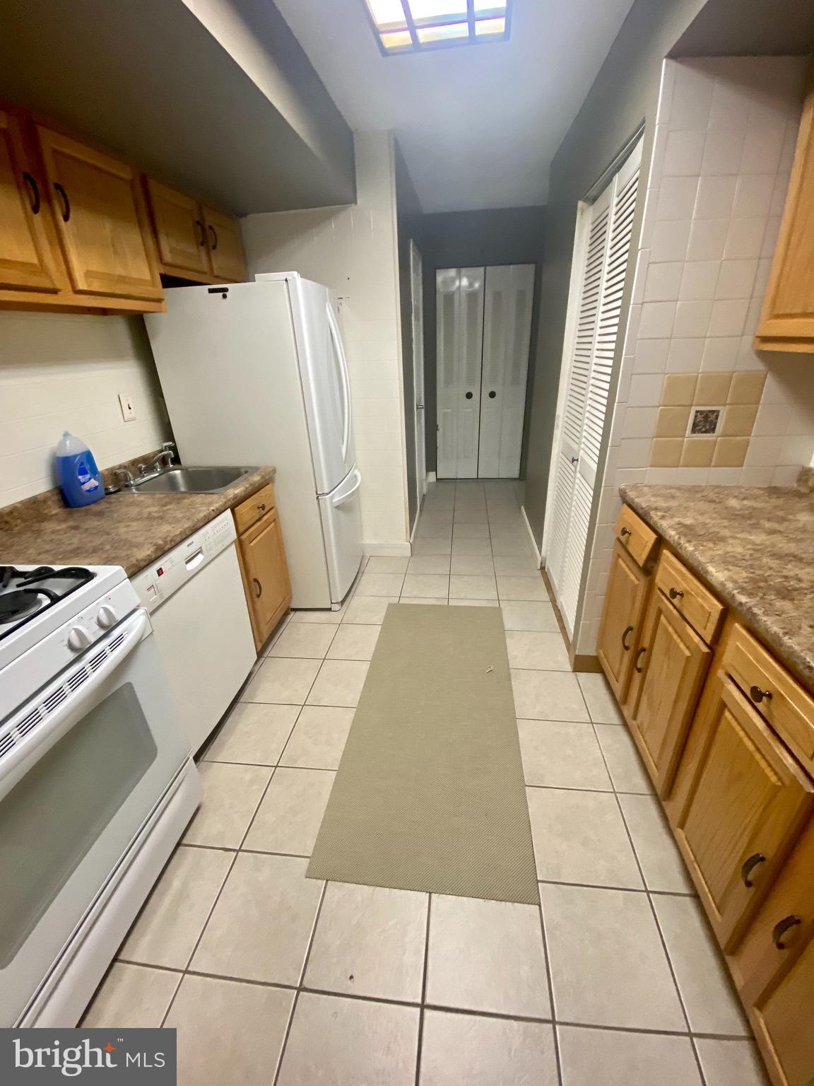13055 Townsend Road, Unit J3 Philadelphia, PA 19154 - Photo 11 of 24