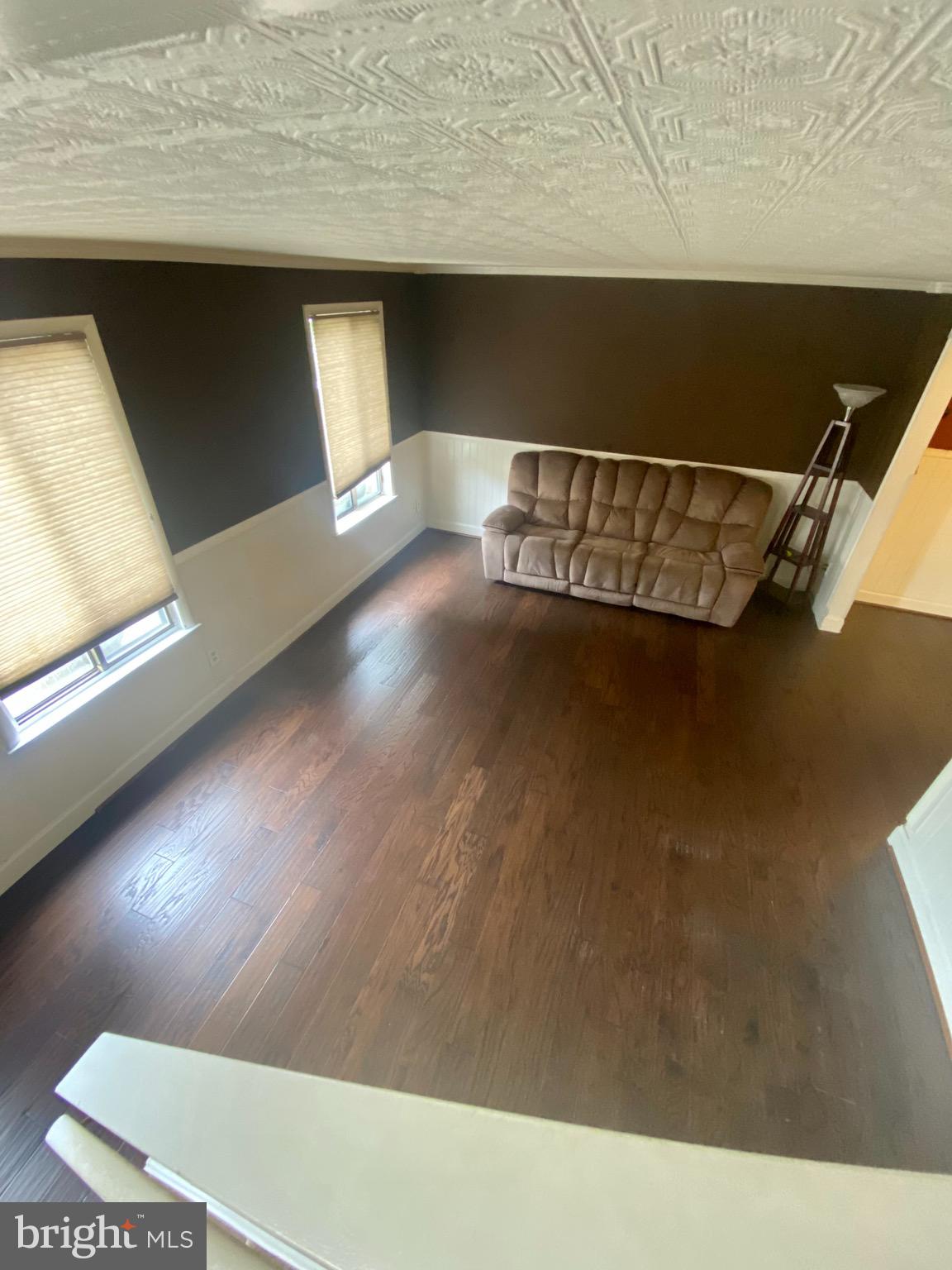 13055 Townsend Road, Unit J3 Philadelphia, PA 19154 - Photo 5 of 24 living room