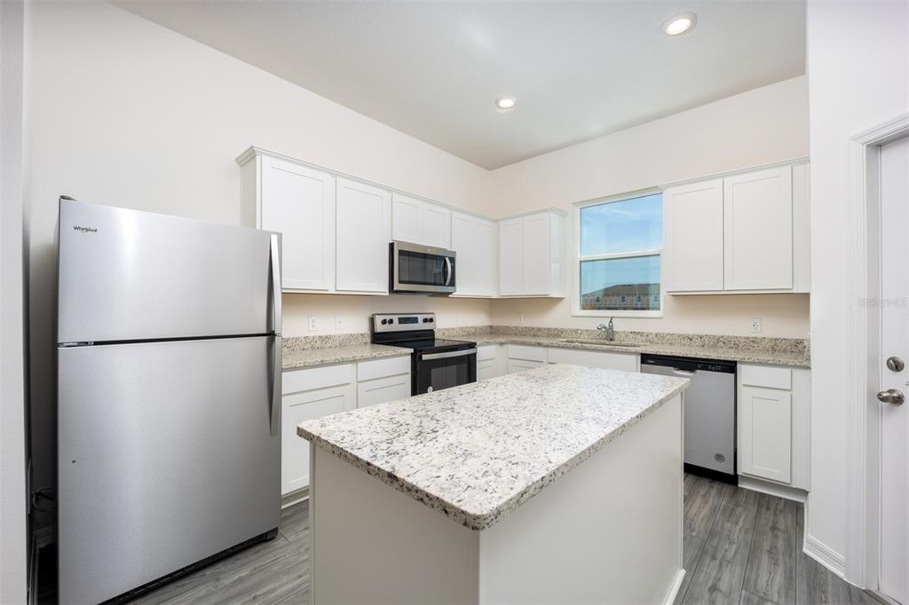 654 Poppy Lane Dundee, FL 33838 - Photo 6 of 16