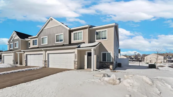 $304,900 | 25539 Pine Ridge Road, Zimmerman, MN 55398