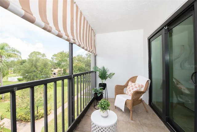 $260,000 | 4910 Bay Street Northeast, Unit 308, St. Petersburg, FL 33703