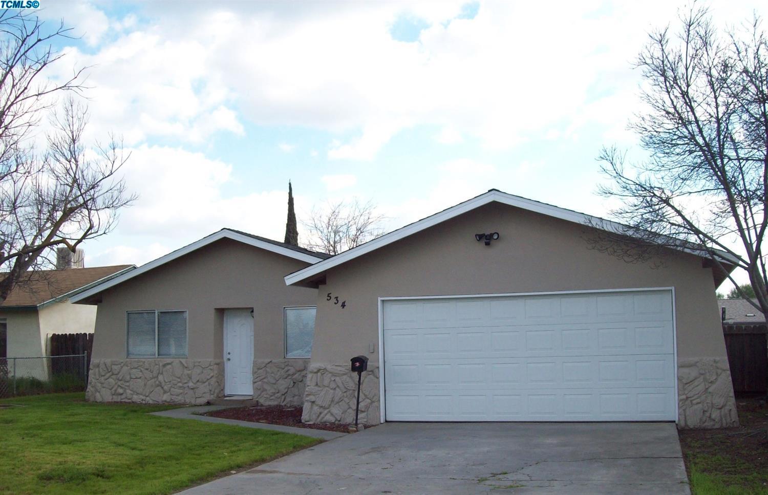 534 Nelson Street Exeter, CA 93221 - Photo 1 of 9 Primary Photo
