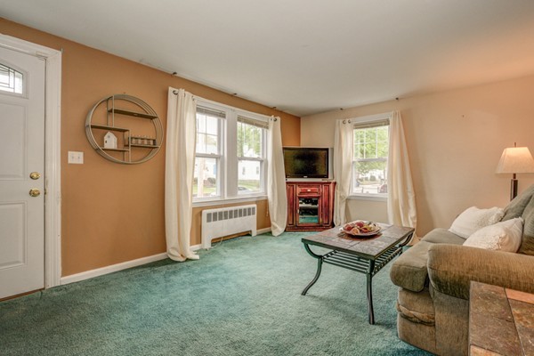 35 Badger Road Boston, MA 02136 - Photo 13 of 30 Gallery Image 13