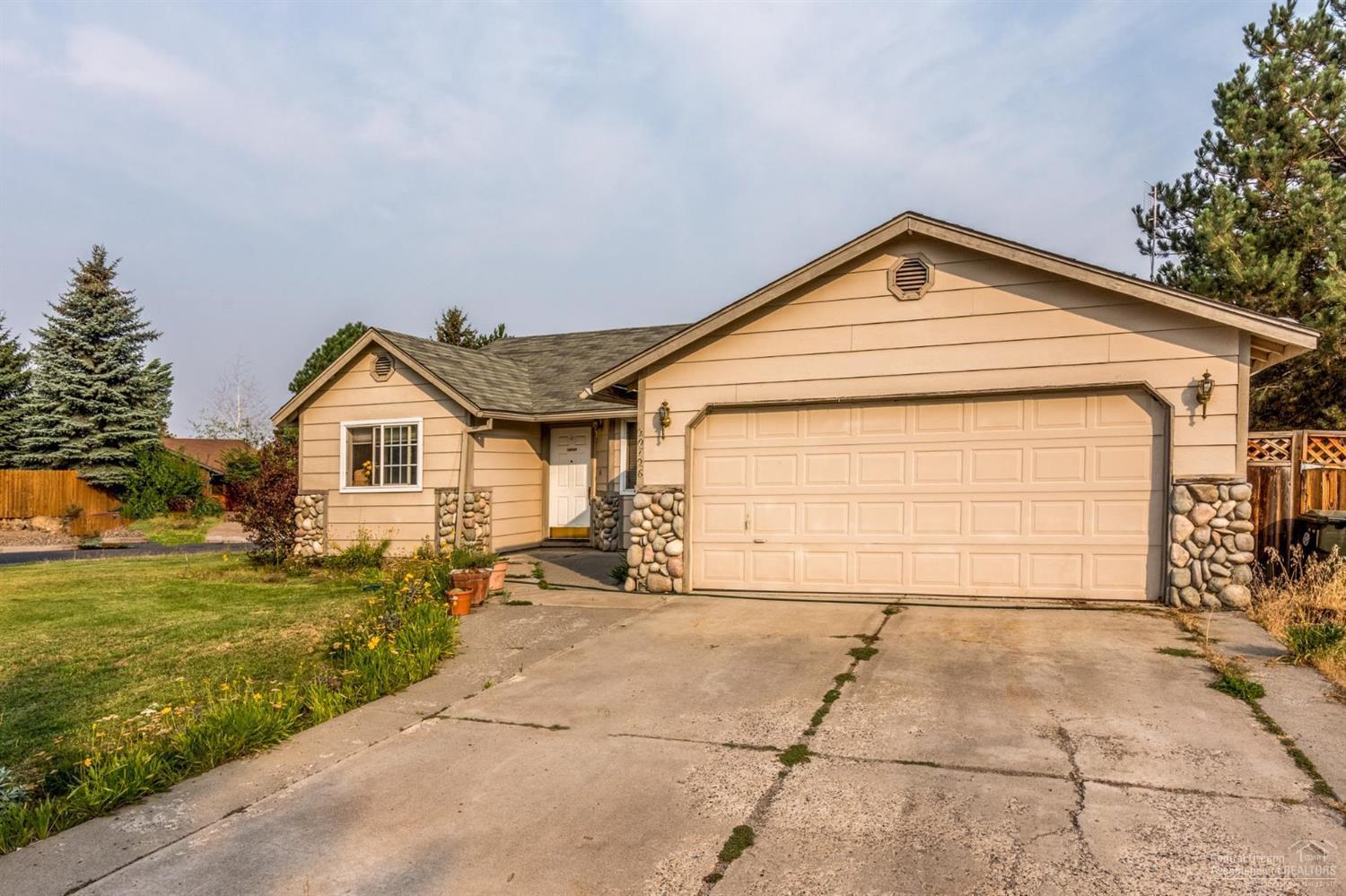 20726 Gallop Road Bend, OR 97701 - Photo 3 of 19 Additional Photo