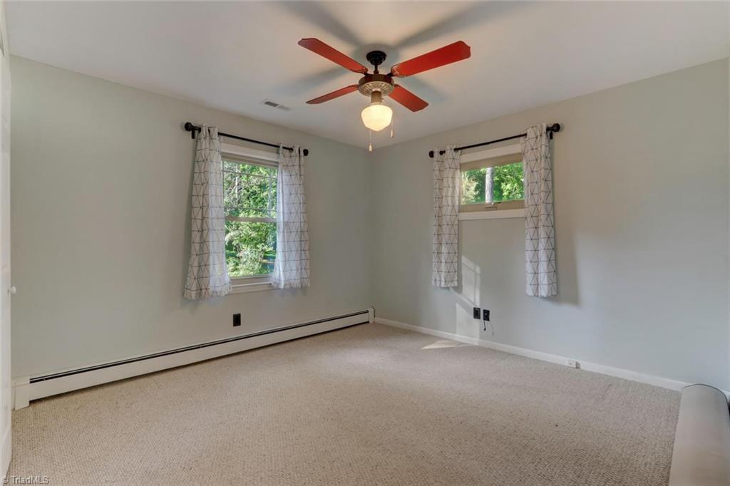 138 Penny Road Jamestown, NC 27282 - Photo 19 of 29