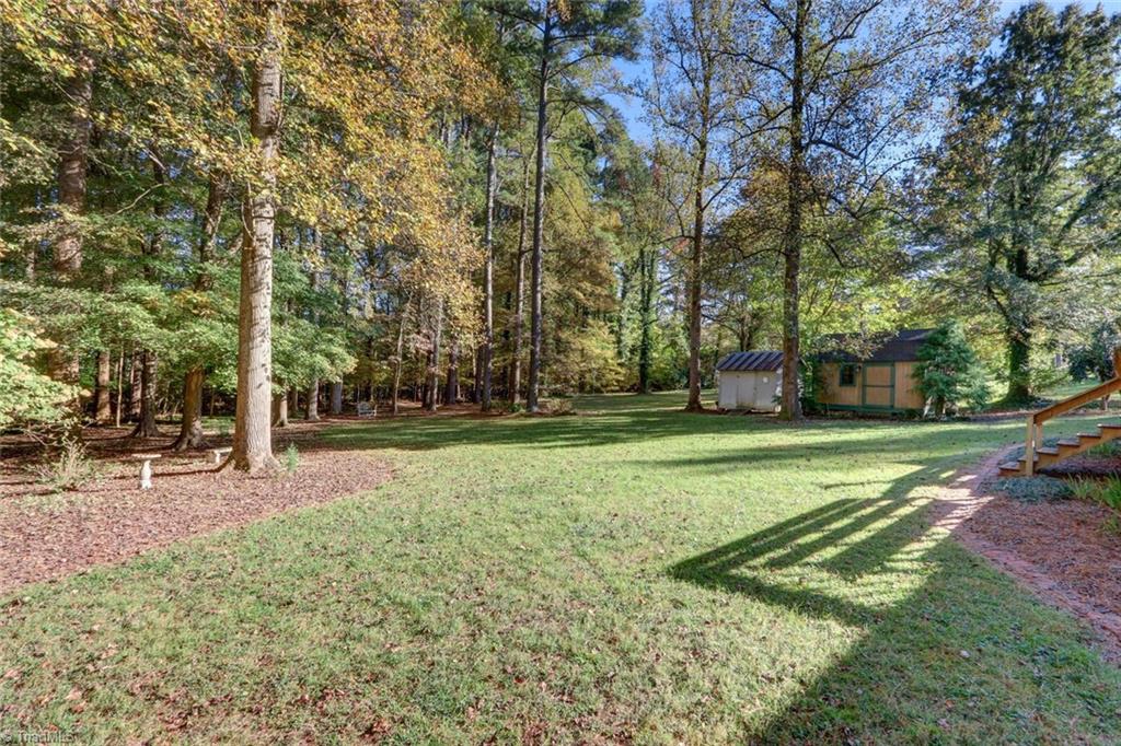 138 Penny Road Jamestown, NC 27282 - Photo 21 of 29