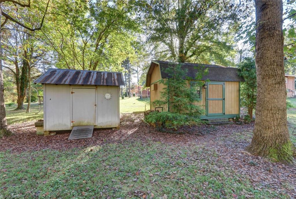 138 Penny Road Jamestown, NC 27282 - Photo 22 of 29