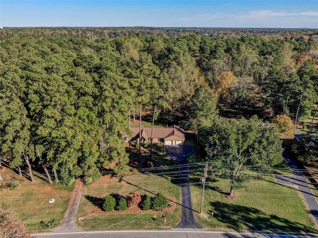 138 Penny Road Jamestown, NC 27282 - Photo 25 of 29