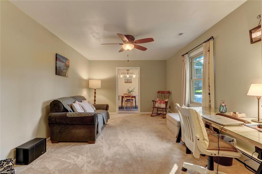 138 Penny Road Jamestown, NC 27282 - Photo 5 of 29