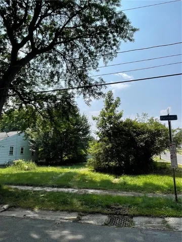 $19,900 | 147 Perinton Street, Rochester, NY 14615