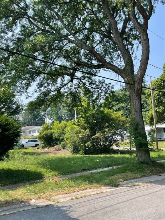 147 Perinton Street Rochester, NY 14615 - Photo 3 of 5