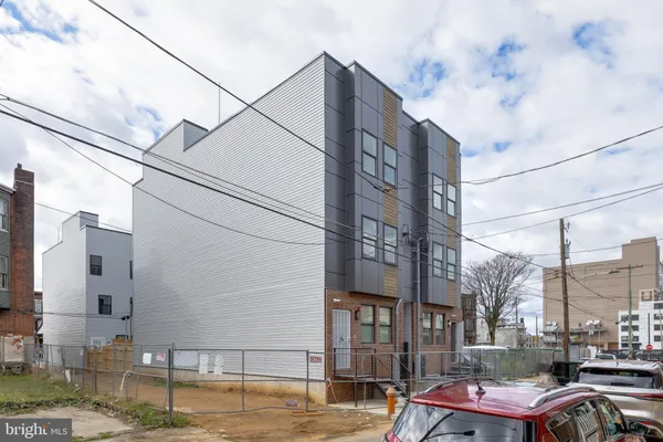 $1,400 | 1224 West Silver Street, Unit 2, Philadelphia, PA 19133