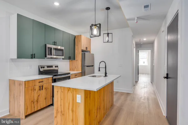 $1,400 | 1224 West Silver Street, Unit 2, Philadelphia, PA 19133