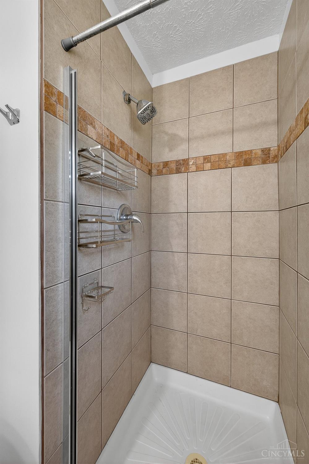 5468 Rapid Run Road Cincinnati, OH 45238 - Photo 23 of 44
