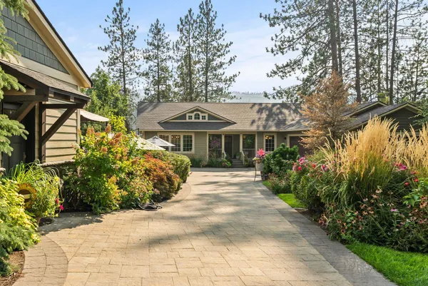 $1,775,000 | 314 East Shore Road, Nine Mile Falls, WA 99026