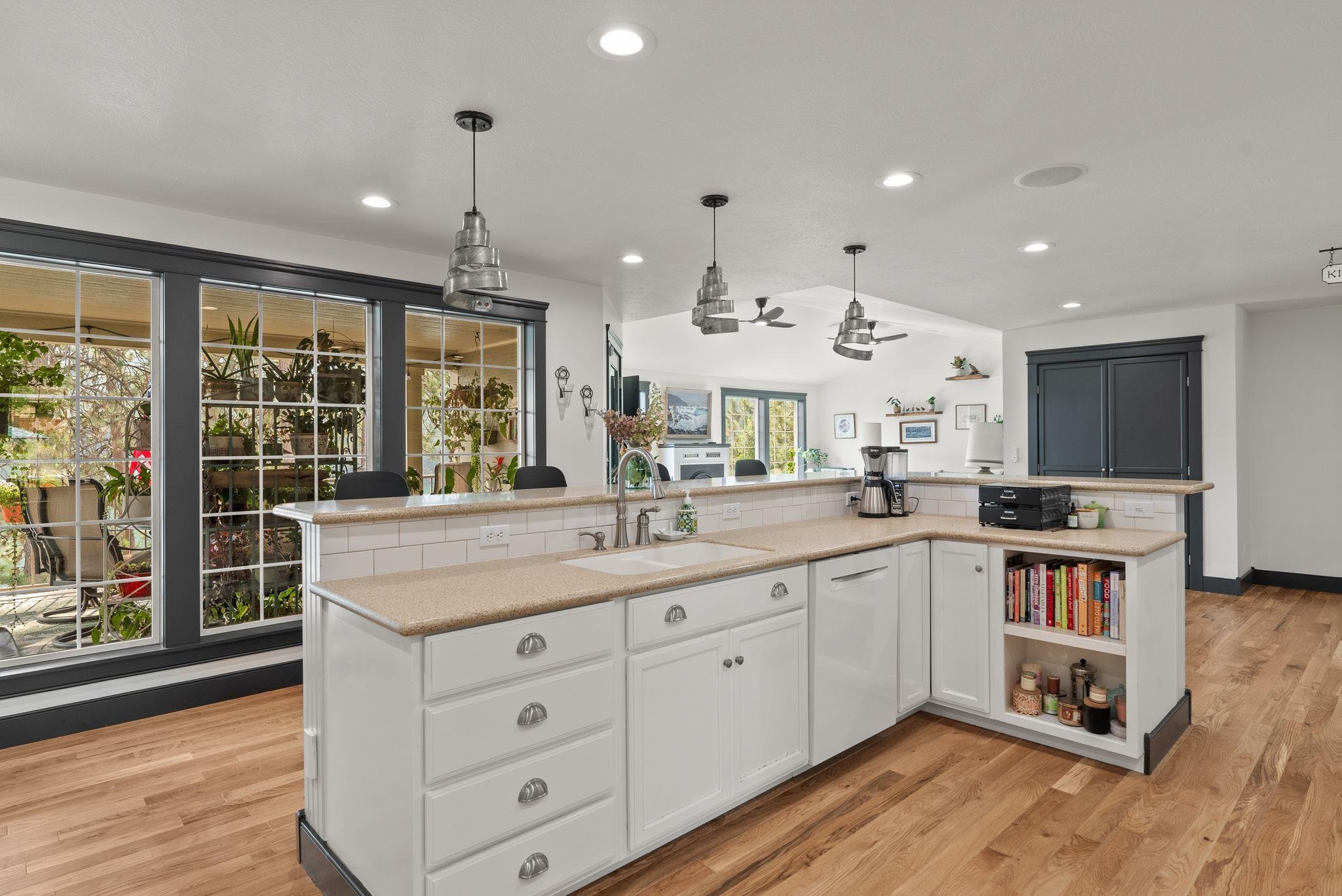 314 East Shore Road Nine Mile Falls, WA 99026 - Photo 10 of 50