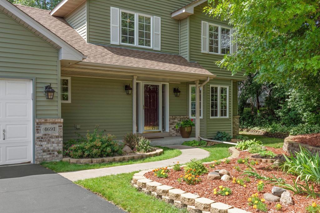 4691 Nicols Road Eagan, MN 55122 - Photo 3 of 44