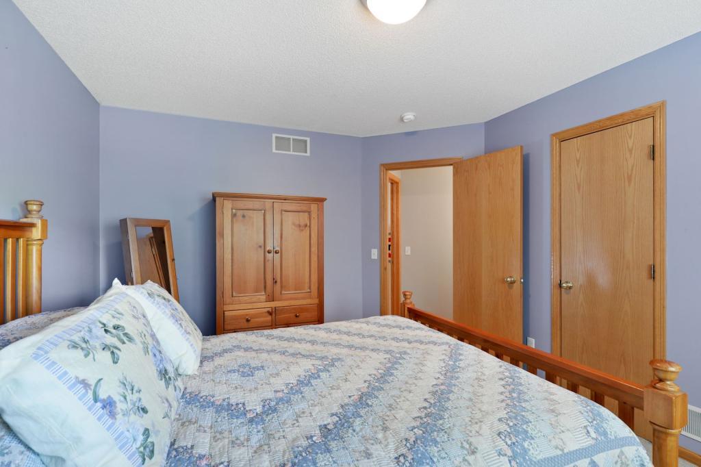4691 Nicols Road Eagan, MN 55122 - Photo 22 of 44
