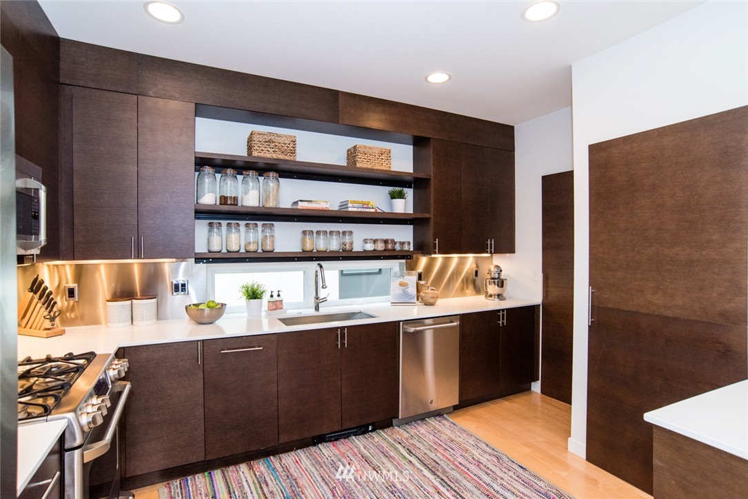 1608 North 46th Street Seattle, WA 98103 - Photo 15 of 25 Gallery Image 15