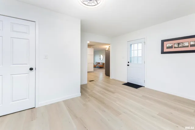 $170,000 | 5229 North Hamilton Road, Peoria, IL 61614