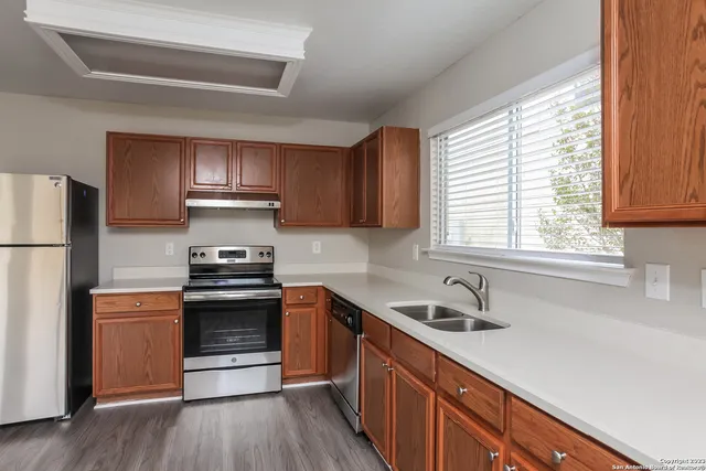 $1,815 | 105 Brahma Way, Cibolo, TX 78108