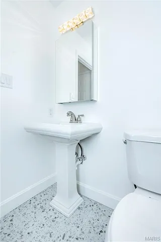 $675,000 | 4302 Brantleigh Heights Court, St. Louis, MO 63128