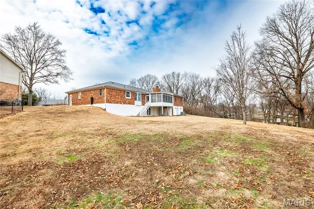 $675,000 | 4302 Brantleigh Heights Court, St. Louis, MO 63128