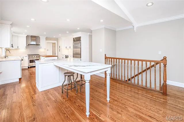 $675,000 | 4302 Brantleigh Heights Court, St. Louis, MO 63128