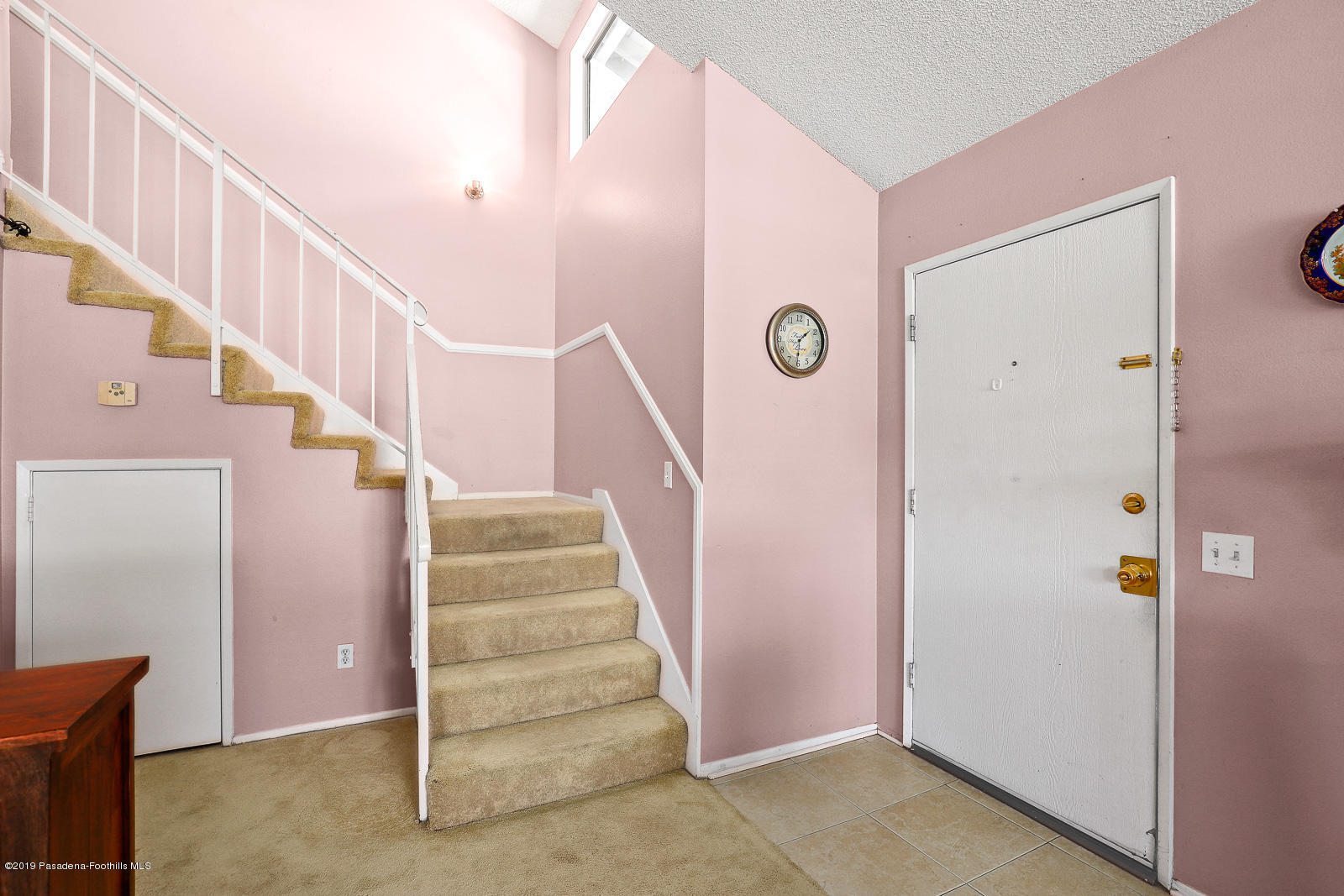 25231 Ave Dorena Newhall, CA 91321 - Photo 5 of 27 25231 Avenida Dorena 005