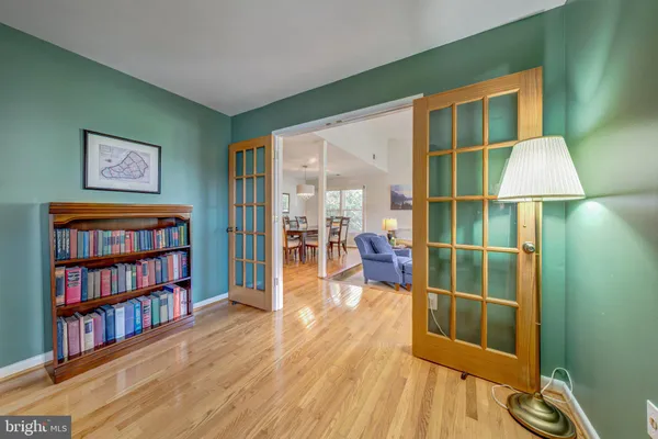 $675,000 | 1634 Nathan Lane, Herndon, VA 20170
