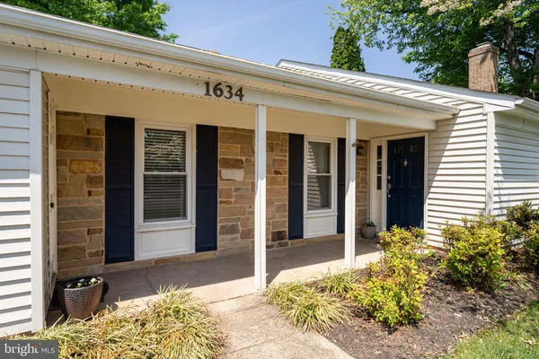 $675,000 | 1634 Nathan Lane, Herndon, VA 20170