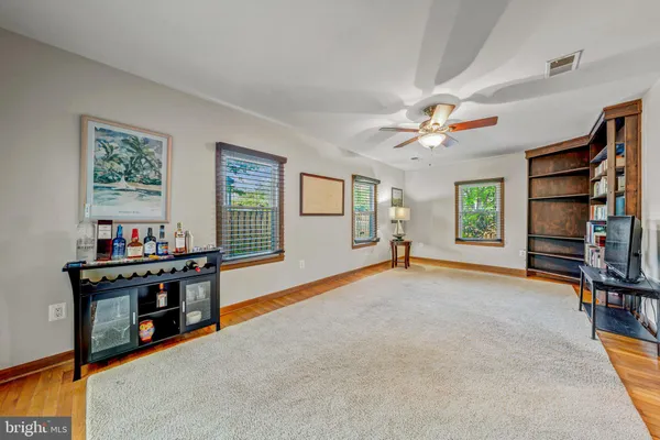 $675,000 | 1634 Nathan Lane, Herndon, VA 20170