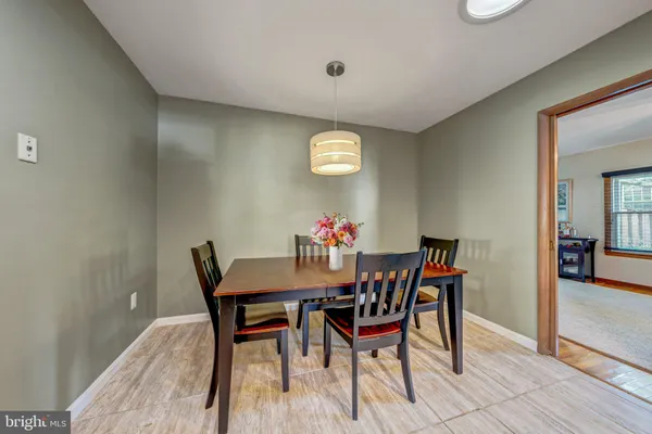 $675,000 | 1634 Nathan Lane, Herndon, VA 20170