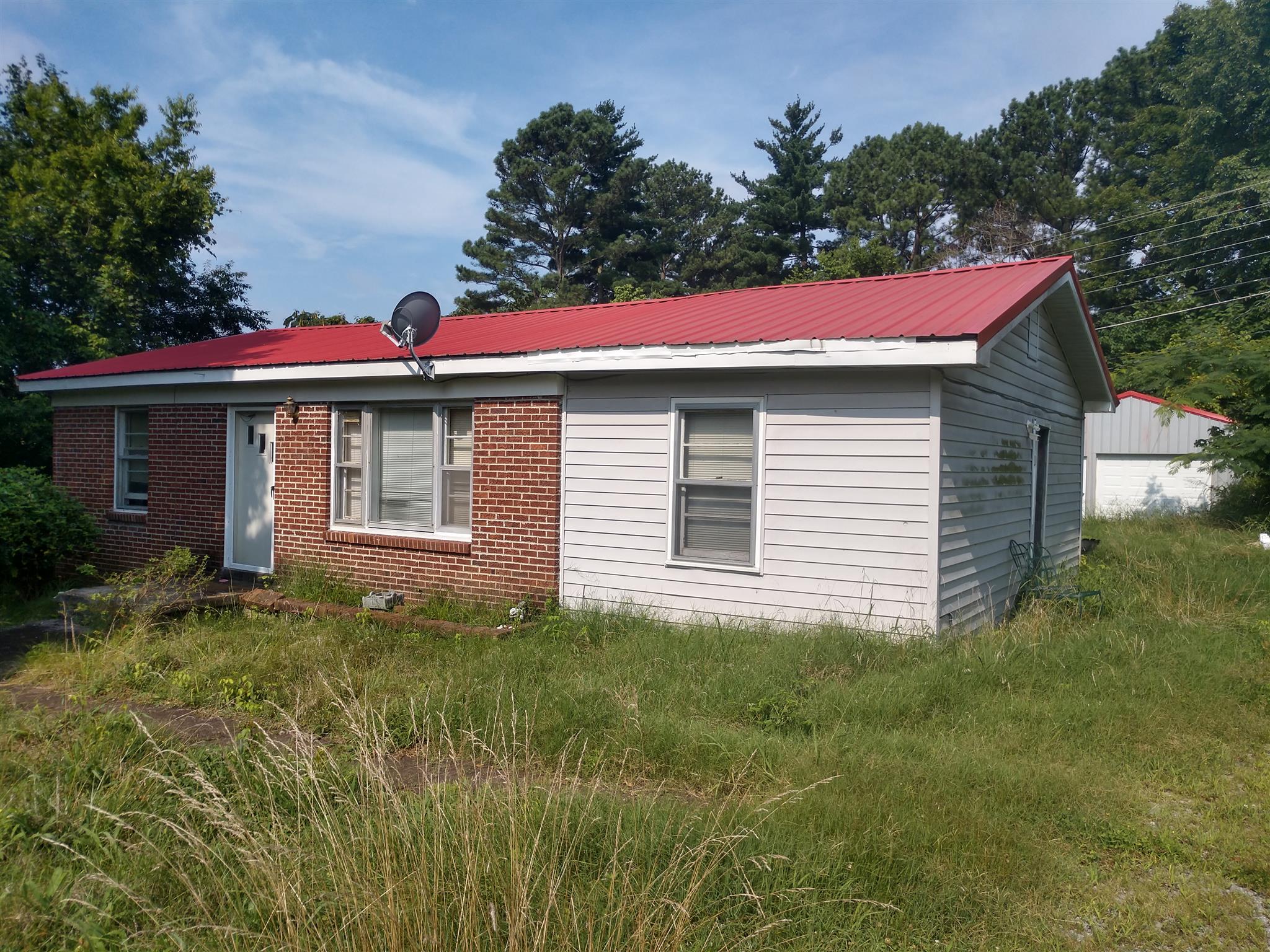 347 Earl Slate Road Clarksville, TN 37043 - Photo 1 of 9 Gallery Image 1