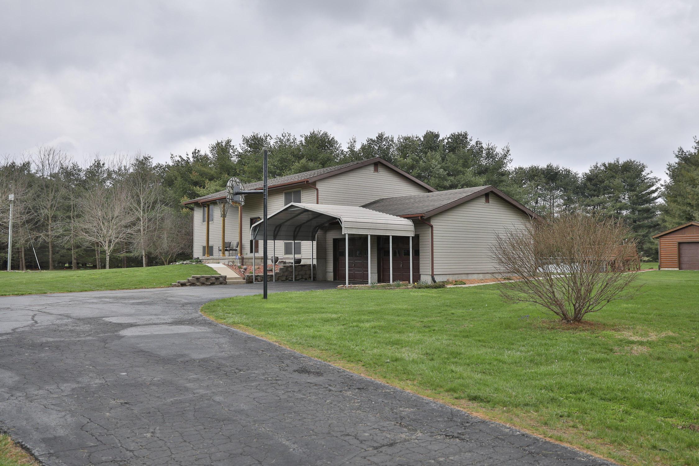 105 Maple Grove Road Chillicothe, OH 45601 - Photo 2 of 45