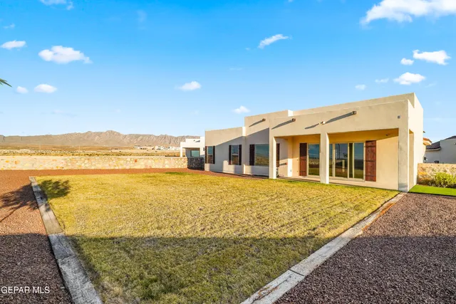 a view of a city street view