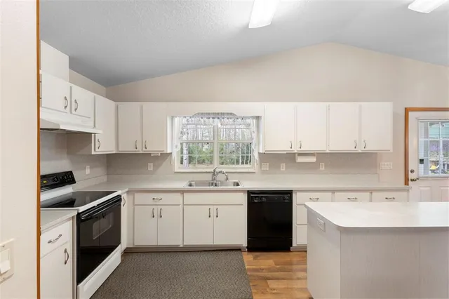 $369,900 | 12681 Southeast 54th Avenue, Belleview, FL 34420