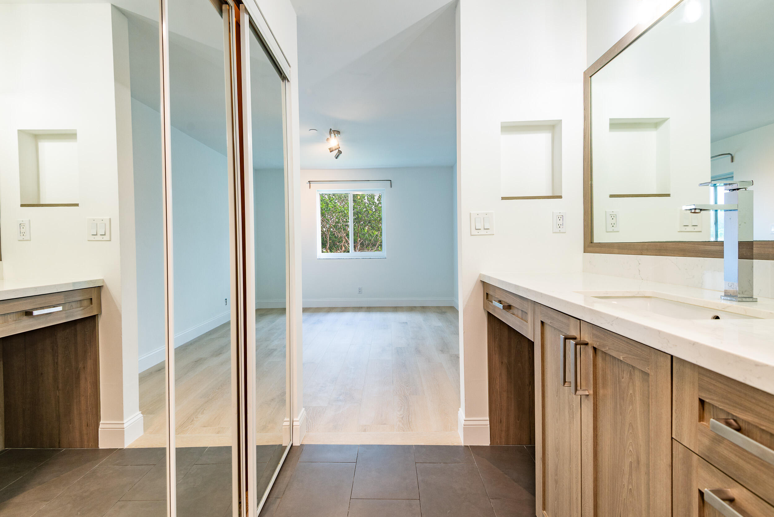 380 Northwest 67th Street, Unit J204 Boca Raton, FL 33487 - Photo 30 of 43 204-33