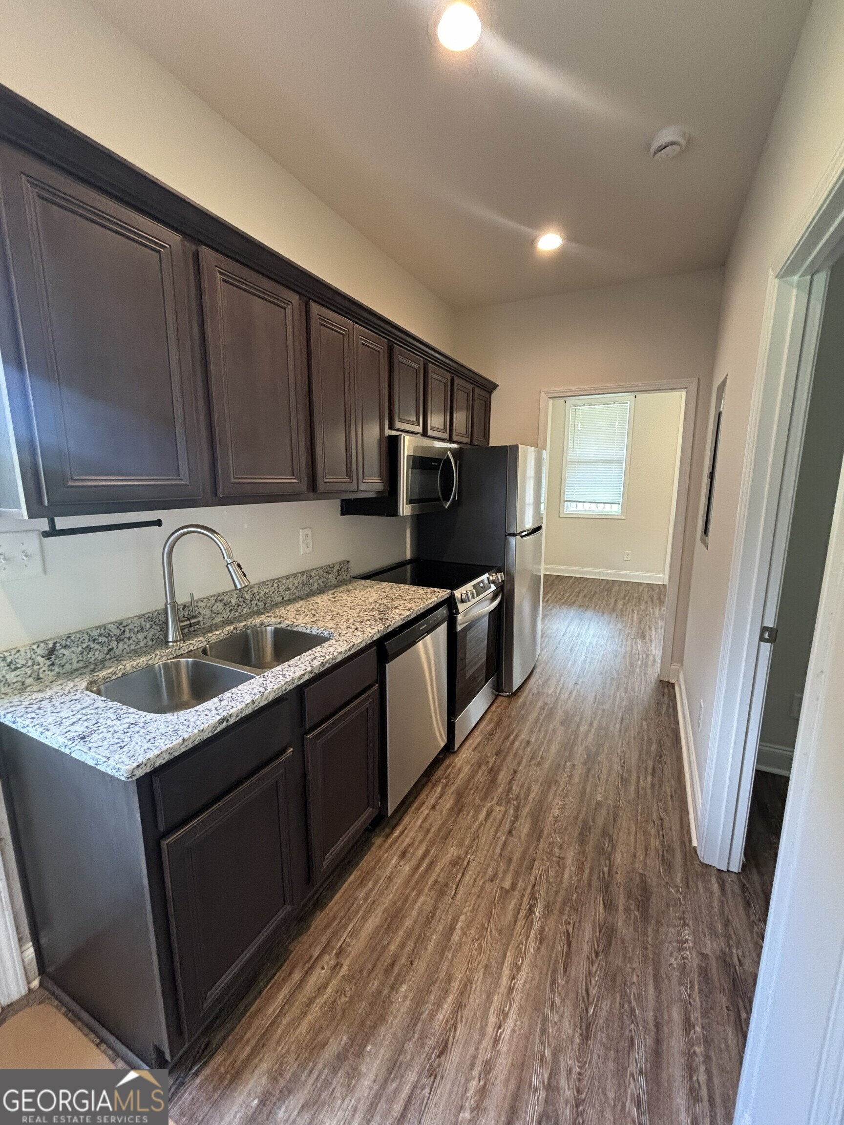 2467 Smith Road, Unit E Forsyth, GA 31029 - Photo 3 of 14