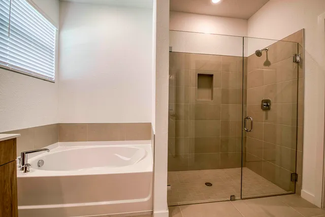 $3,500 | 2071 Northeast Cedar Street, Jensen Beach, FL 34957