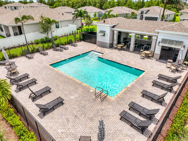 $3,500 | 2071 Northeast Cedar Street, Jensen Beach, FL 34957