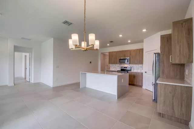 $3,500 | 2071 Northeast Cedar Street, Jensen Beach, FL 34957