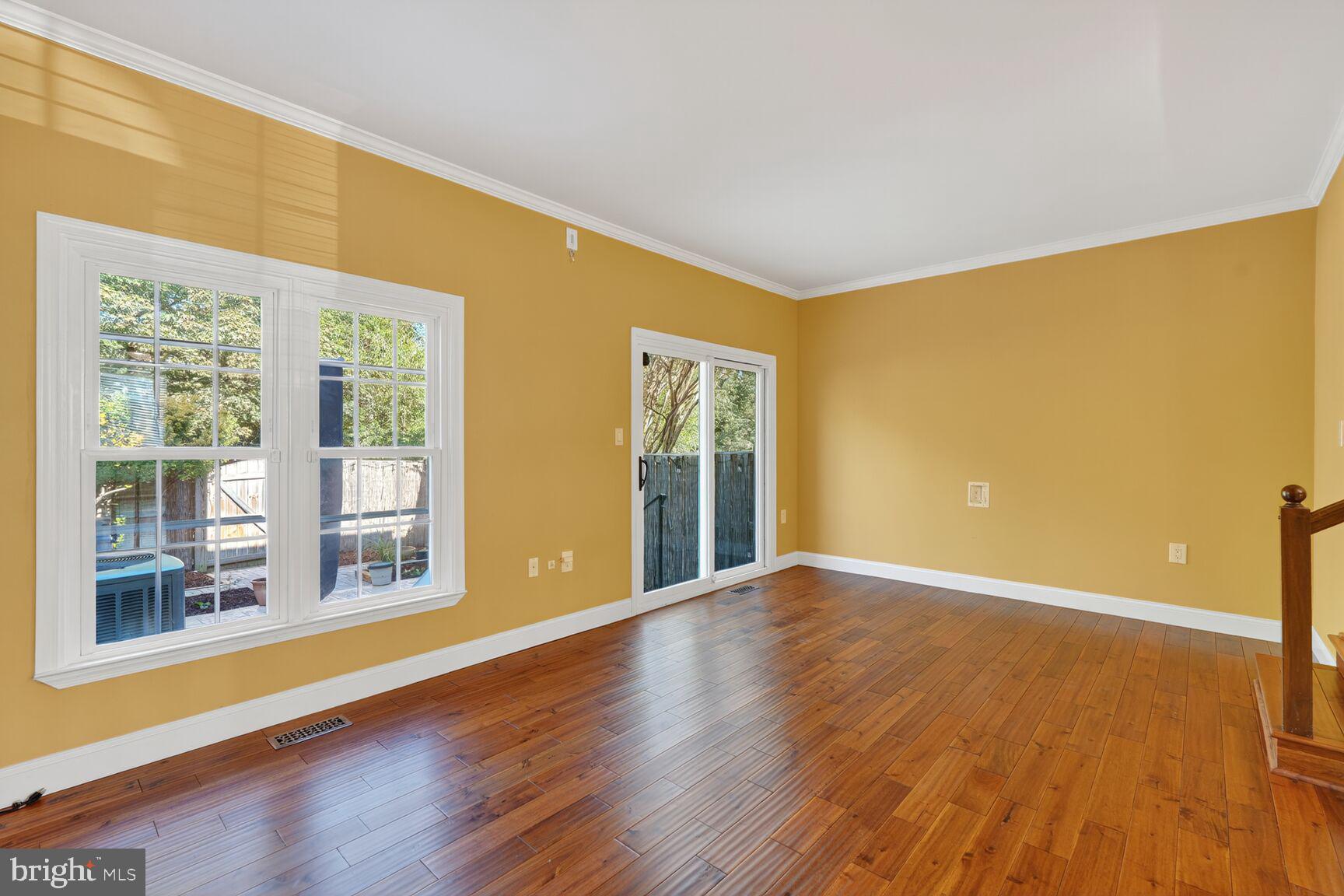 5654 Ridge View Drive Alexandria, VA 22310 - Photo 11 of 27 Gallery Image 11